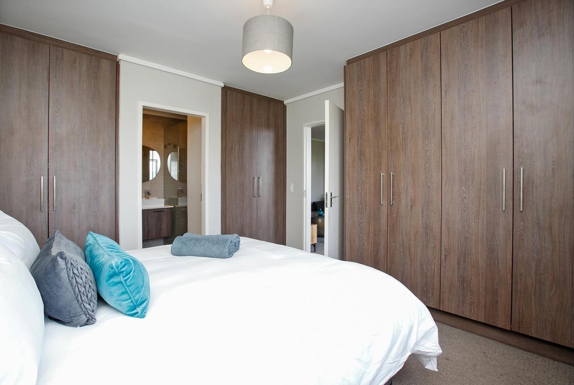 Waters Edge Appartement *